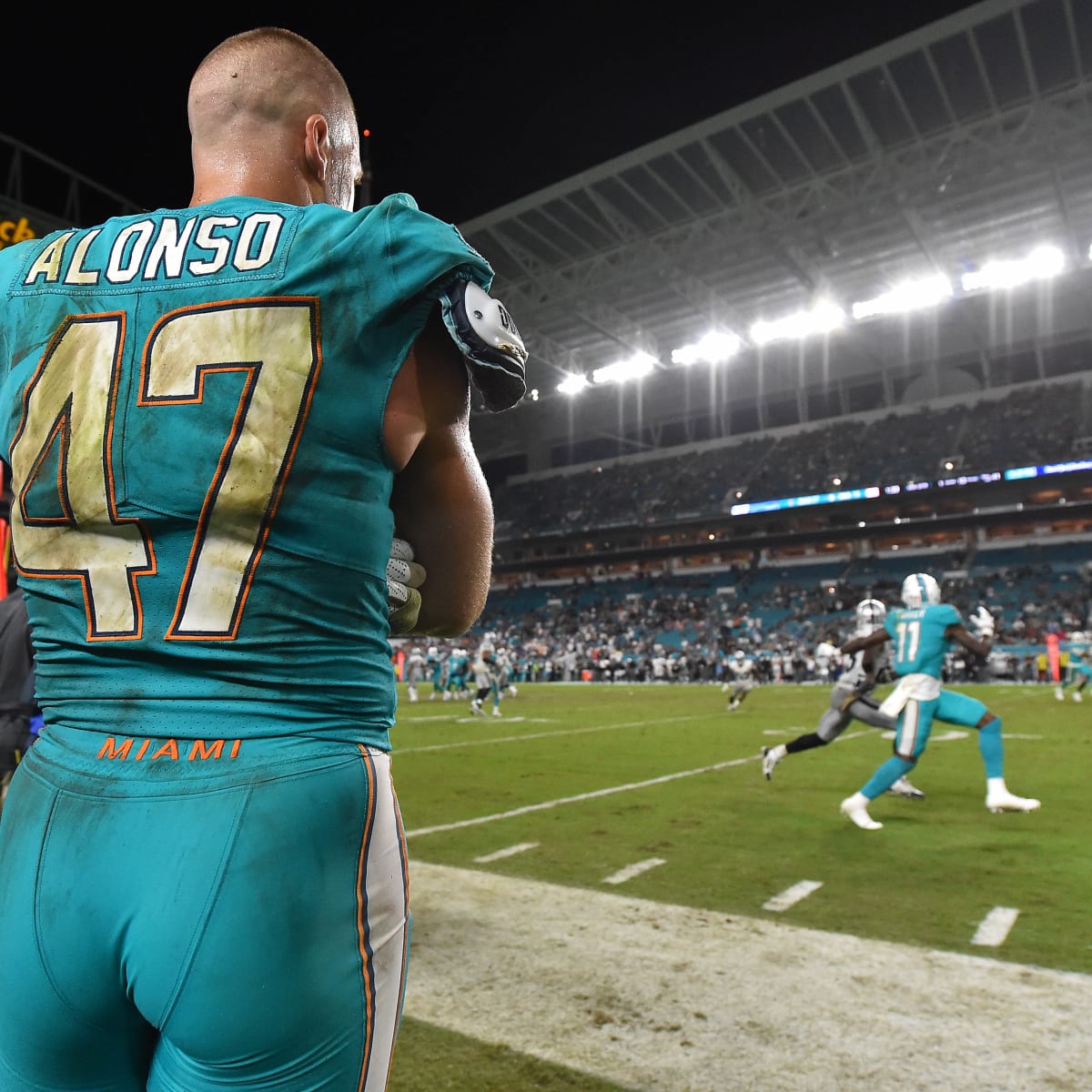 Former UO Linebacker Kiko Alonso at Risk of Getting Cut by Miami Dolphins -  Sports Illustrated Oregon Ducks News, Analysis and More