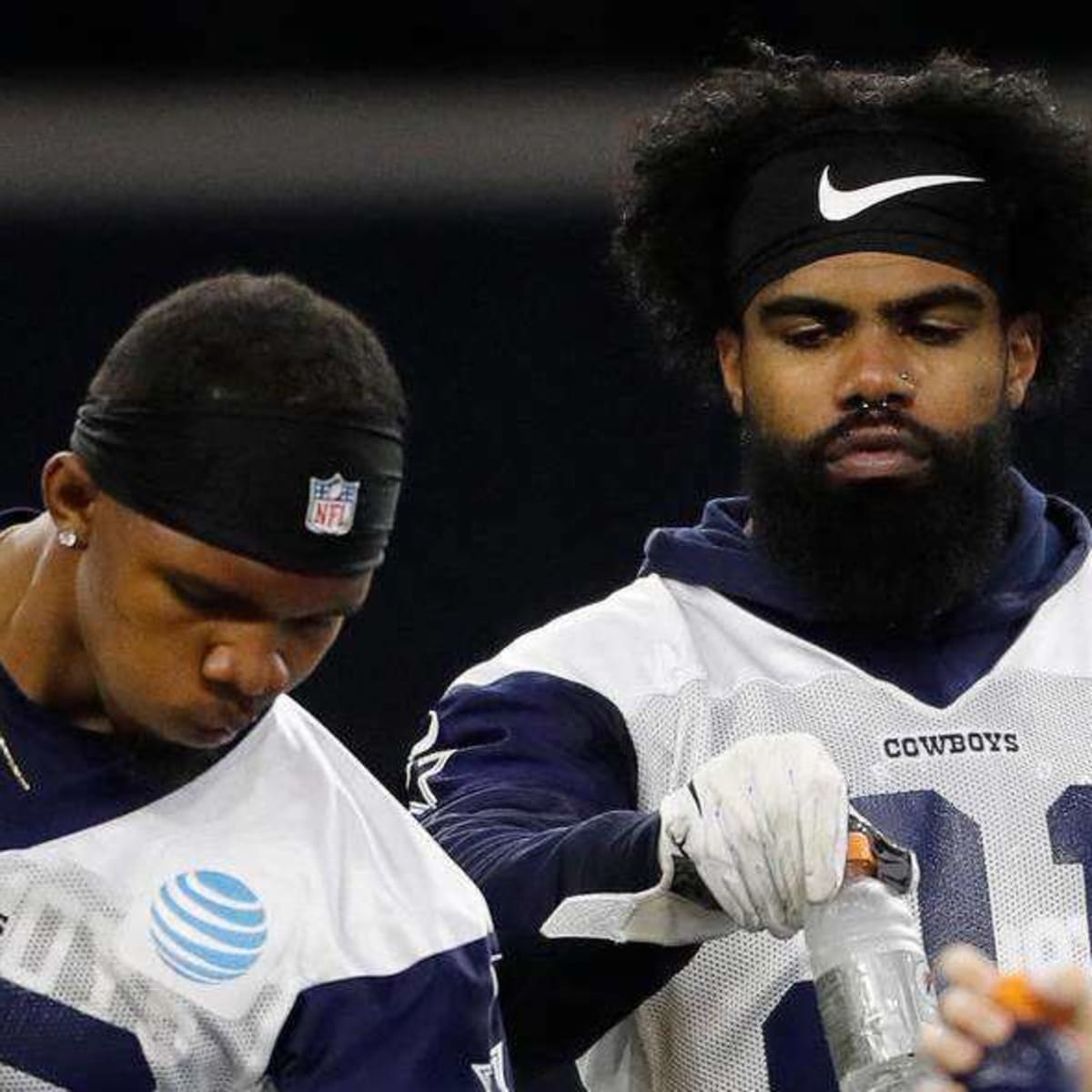 Ezekiel Elliott Sent Classy Text Message To Cowboys Players Today