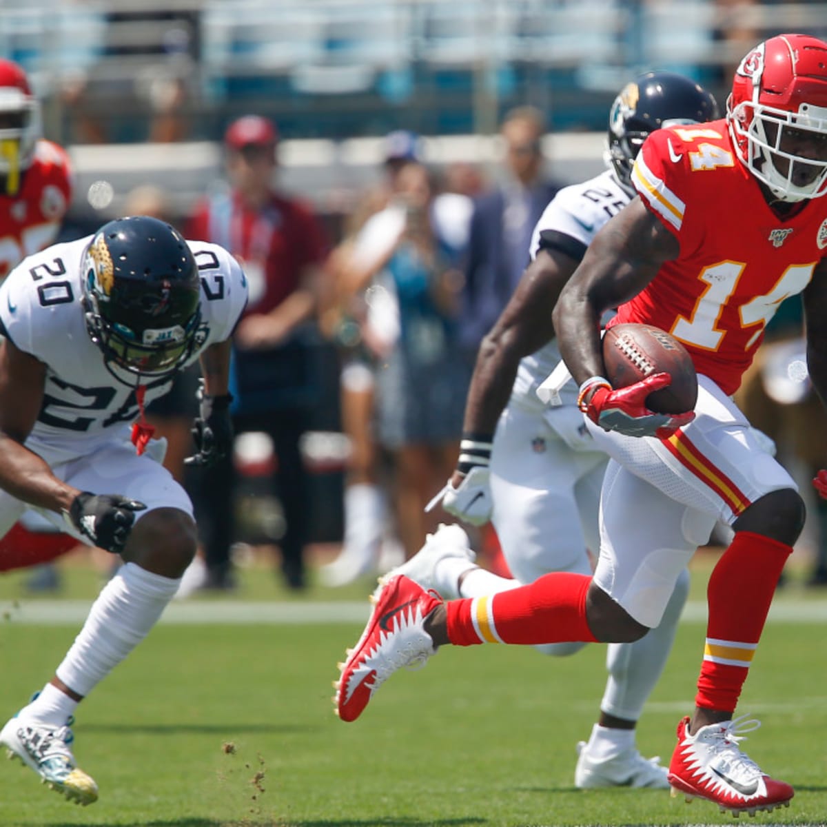 Jacksonville Jaguars vs. Kansas City Chiefs: Halftime Thoughts - Sports  Illustrated Jacksonville Jaguars News, Analysis and More