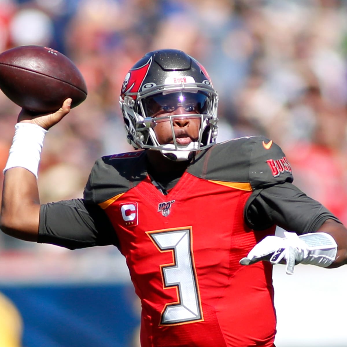 NFL results: Buccaneers stun Rams in 95-point thriller, Patriots