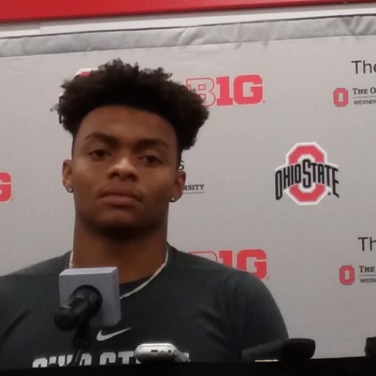 Justin Fields Signs with Agent, Begins Training in Los Angeles for NFL  Future - Sports Illustrated Ohio State Buckeyes News, Analysis and More