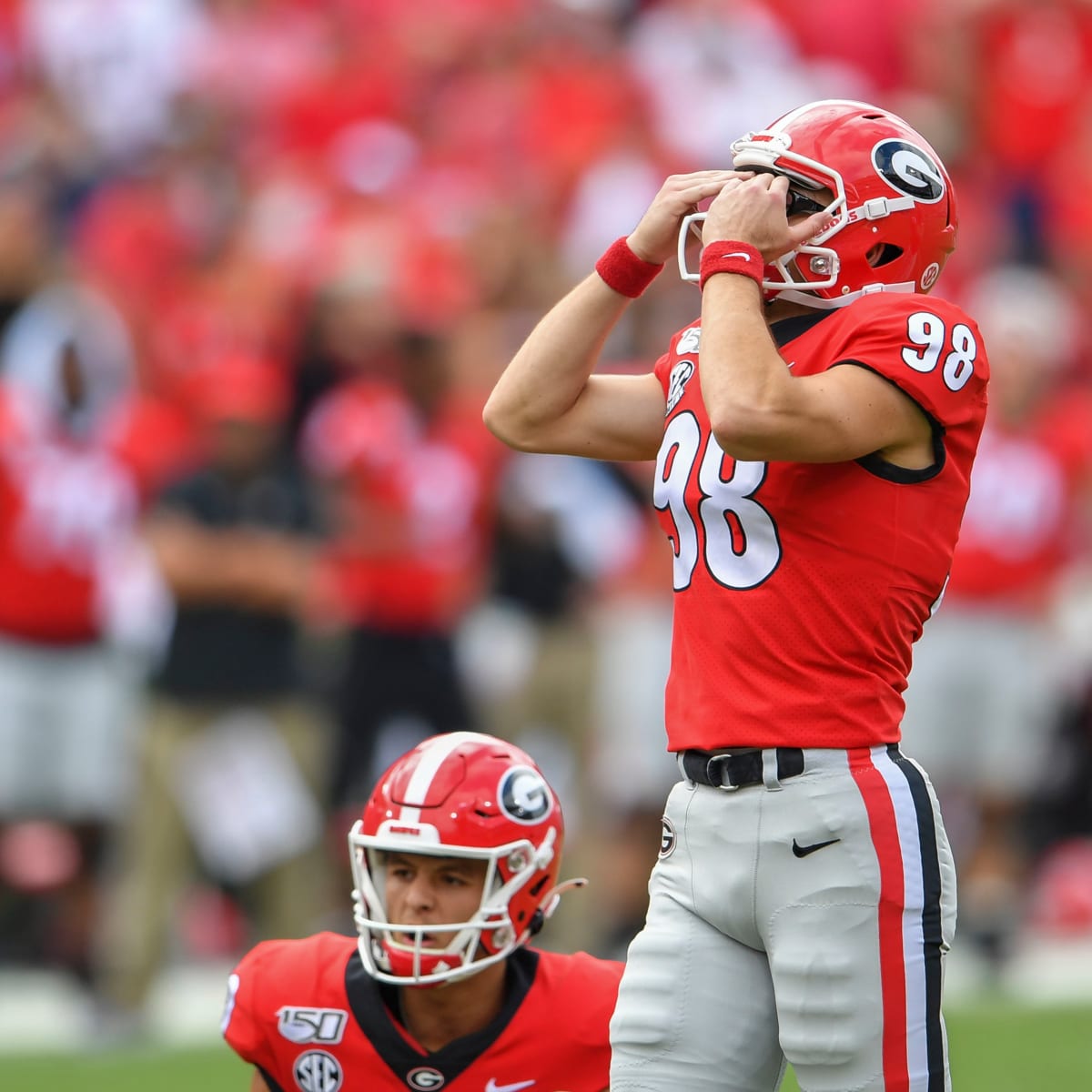 Georgia Bulldogs could face tough test against South Carolina - CBS News