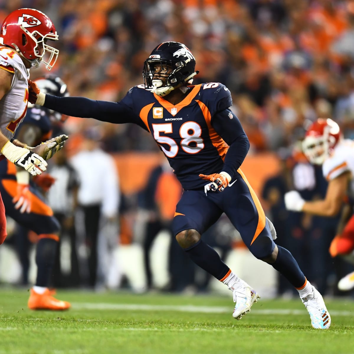 Kansas City Chiefs-Denver Broncos Matchups: Slowing Down Von Miller Key to  Victory for Kansas City - Sports Illustrated Kansas City Chiefs News,  Analysis and More