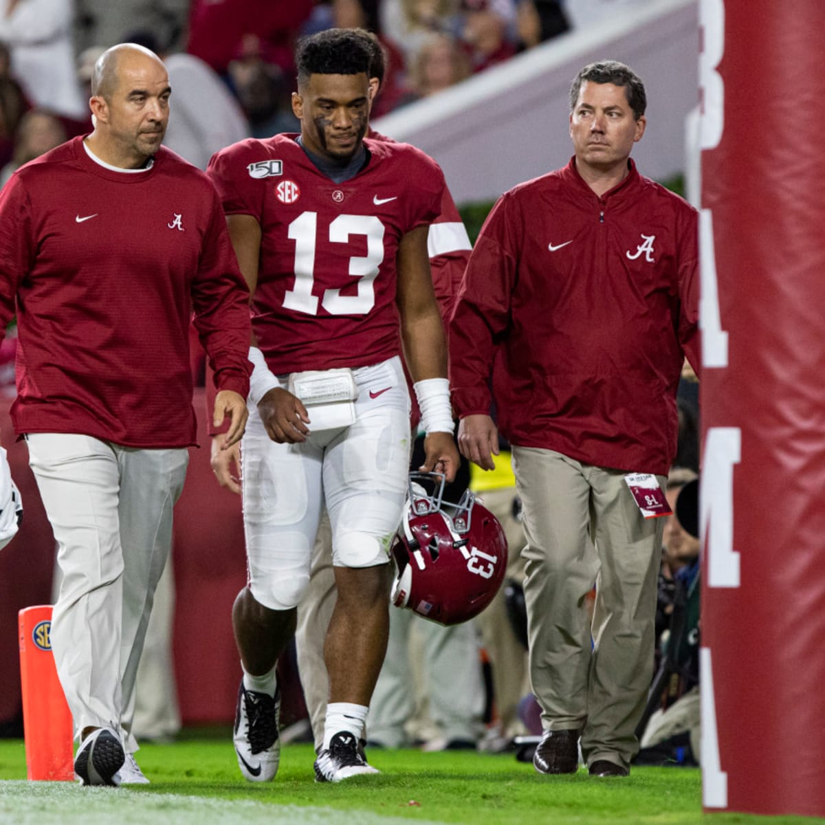 Tua-Tagovailoa-Mac-Jones-Alabama-football-Crimson-Tide-Blackwell - Sports  Illustrated Alabama Crimson Tide News, Analysis and More