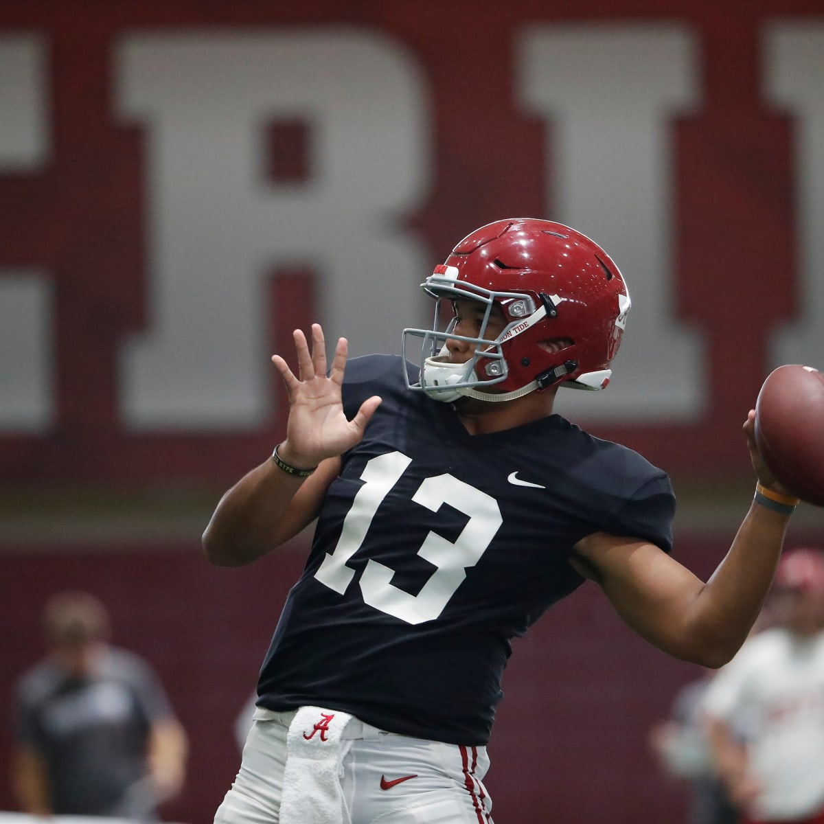 Miami Dolphins: Tua Tagovailoa officially signs rookie contract