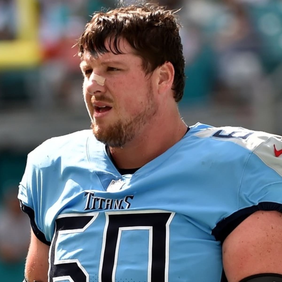 Amid Tennessee Titans' Many Injuries, Ben Jones Plays On - Sports