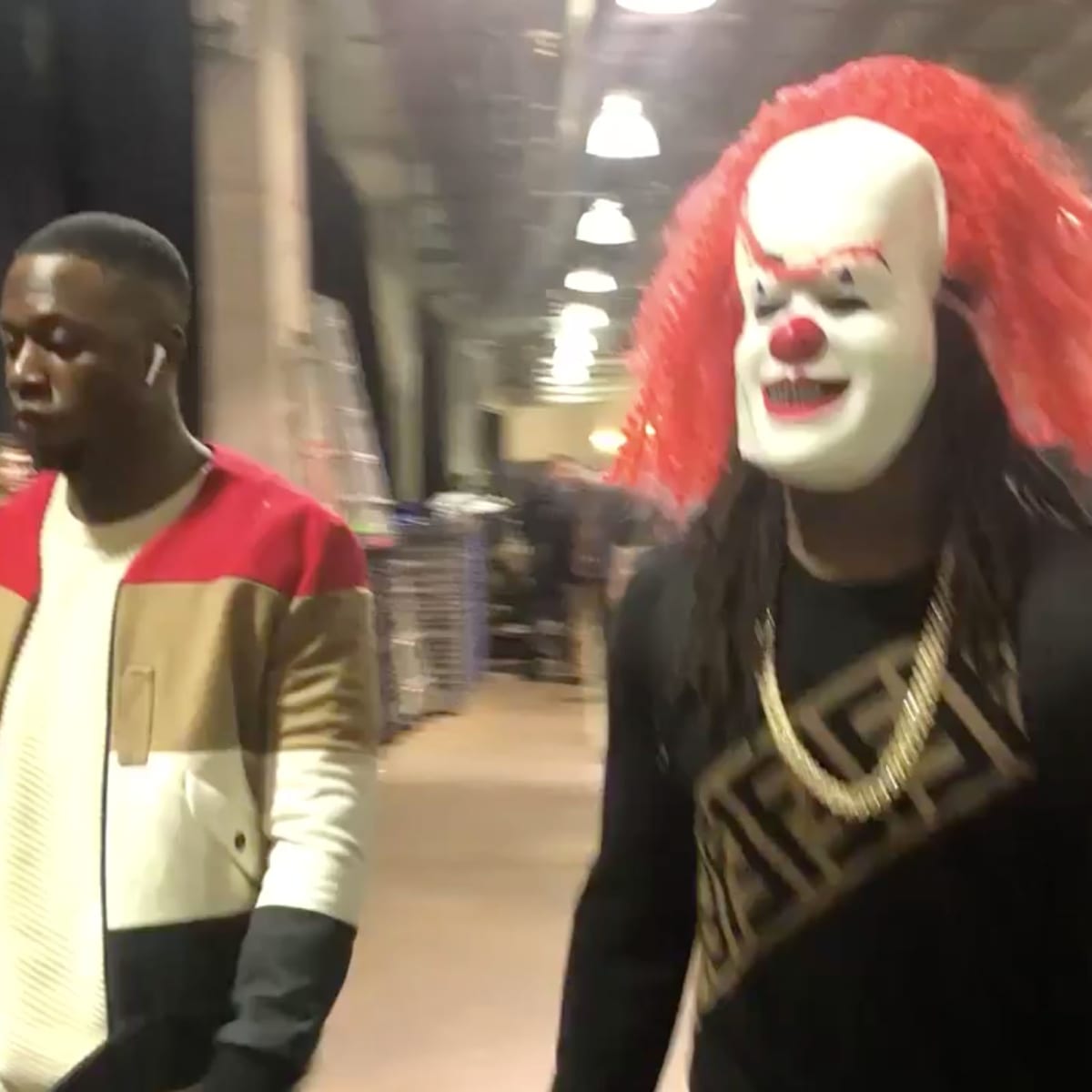 Indianapolis Colts' T.Y. Hilton clowns Houston Texans pregame outfit