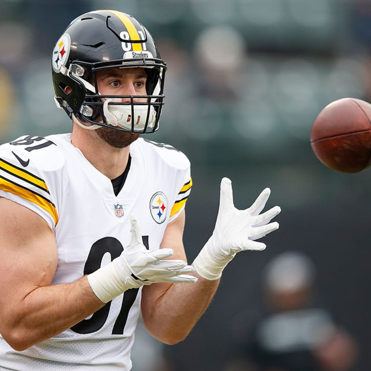 Former Steelers TE Jesse James Signs One-Year Deal with Bears