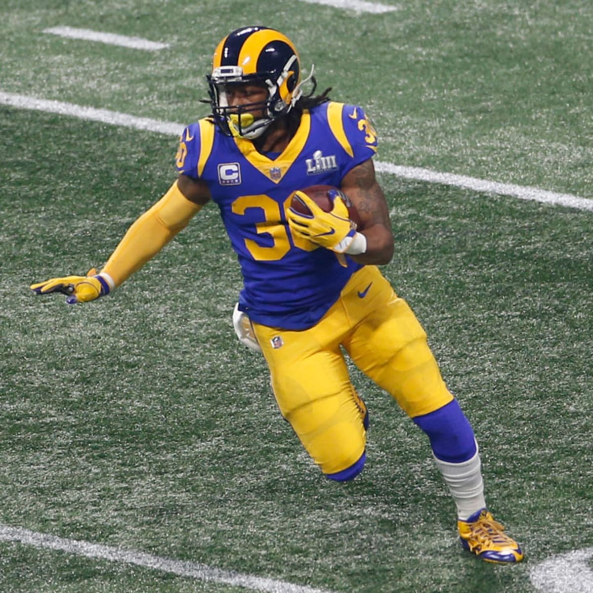 LA Rams RB Todd Gurley misses practice with bruised thigh