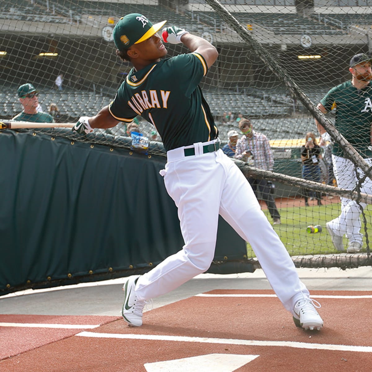 Report: Oakland A's looking to give Kyler Murray a major league