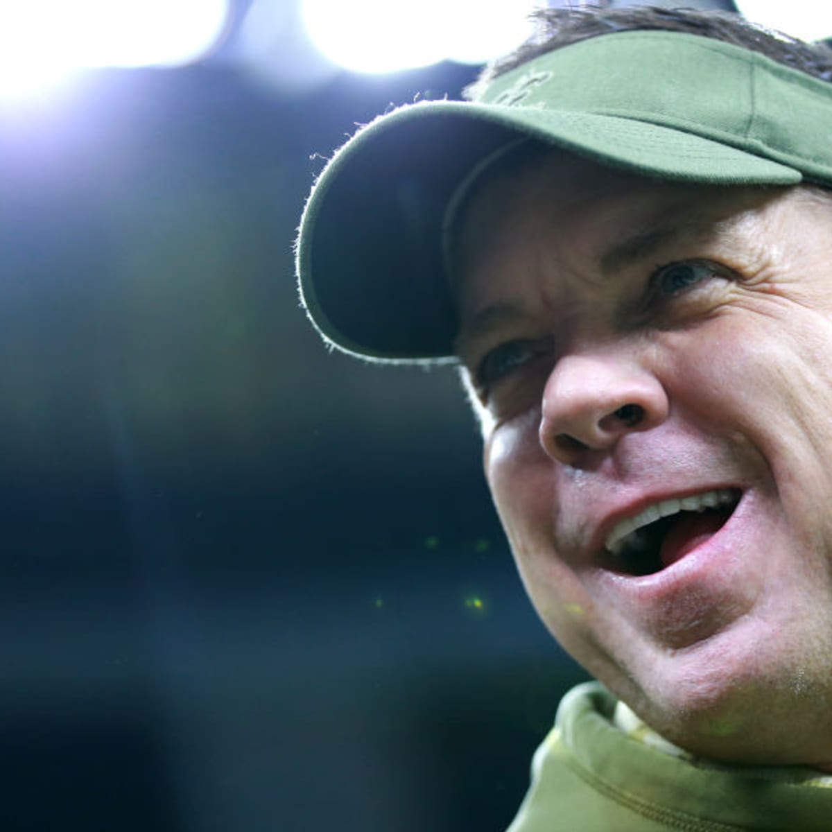 Sean Payton uses Lombardi Trophy to motivate Saints