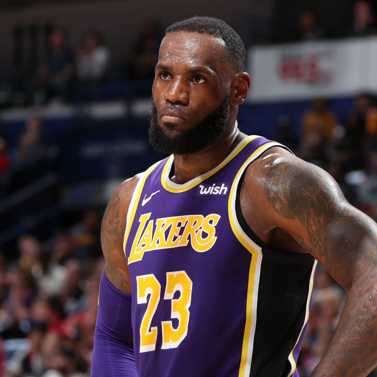 LeBron James gets 'honest' about Lakers debacle after NBA opening