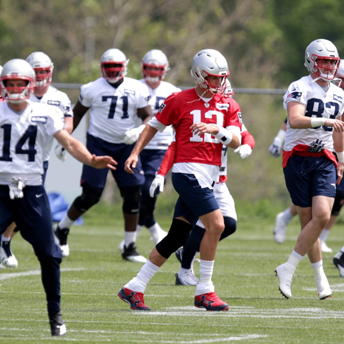 Patriots' Mack Wilson learning all he can from coach Jerod Mayo