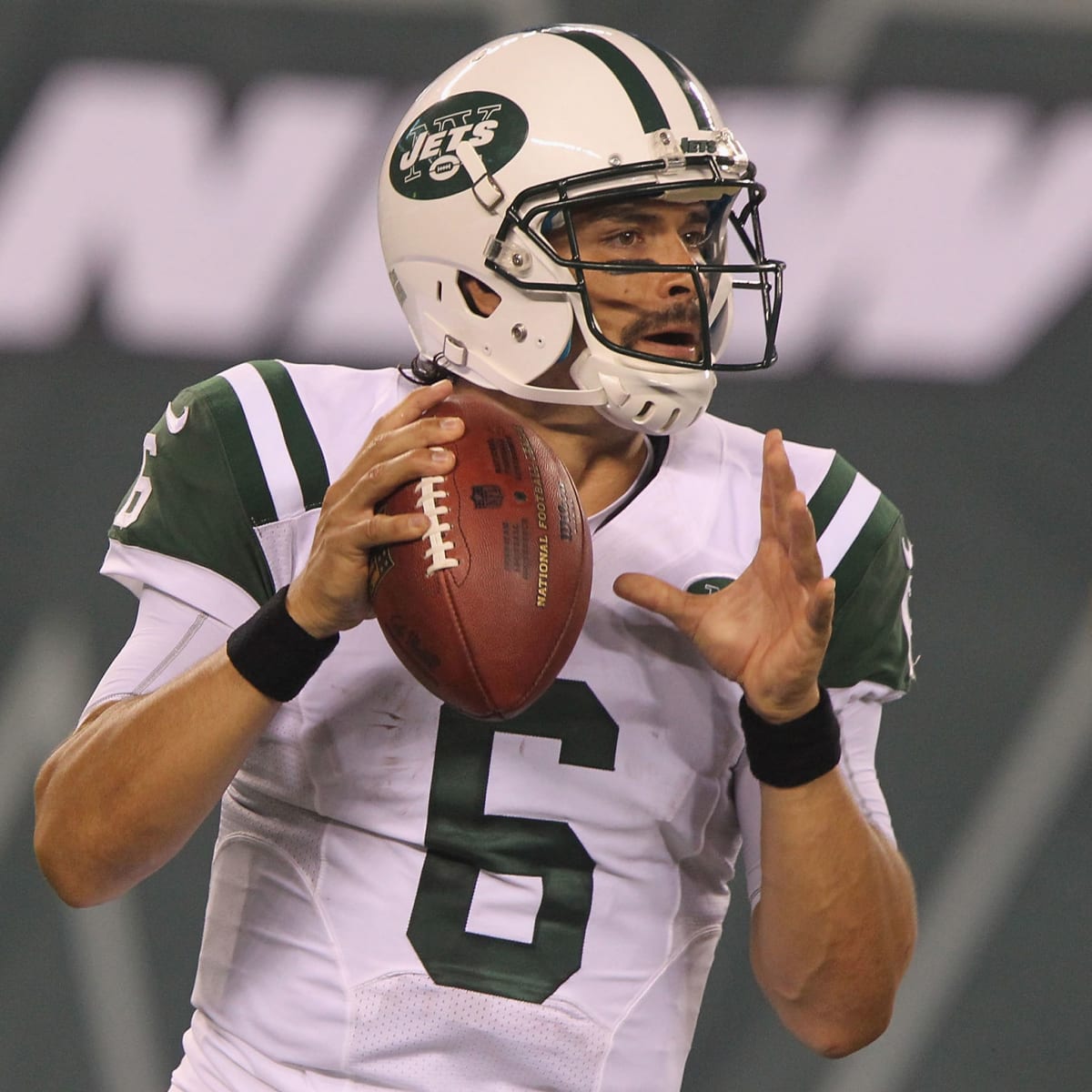 Ex-Jets quarterback Mark Sanchez retires from NFL, joins ESPN