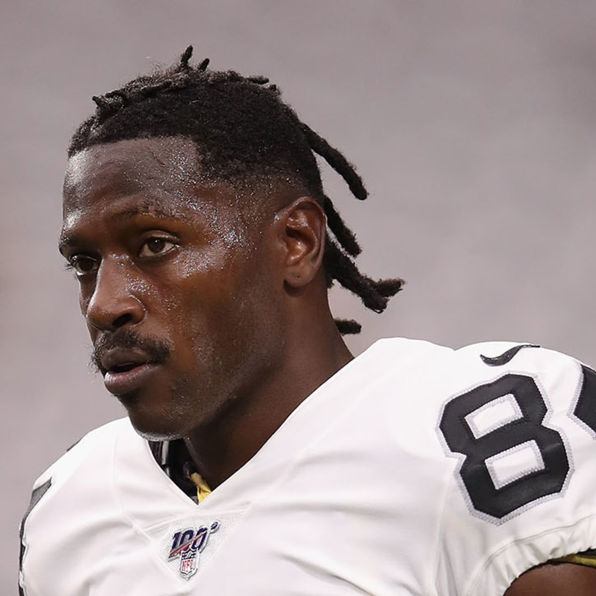 Raiders suspending Antonio Brown after blowup with GM Mike Mayock