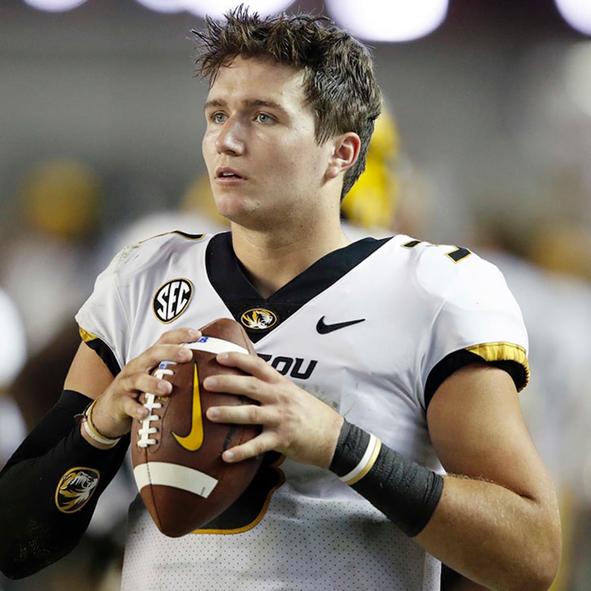 NFL Draft rumors: Giants meet with Drew Lock