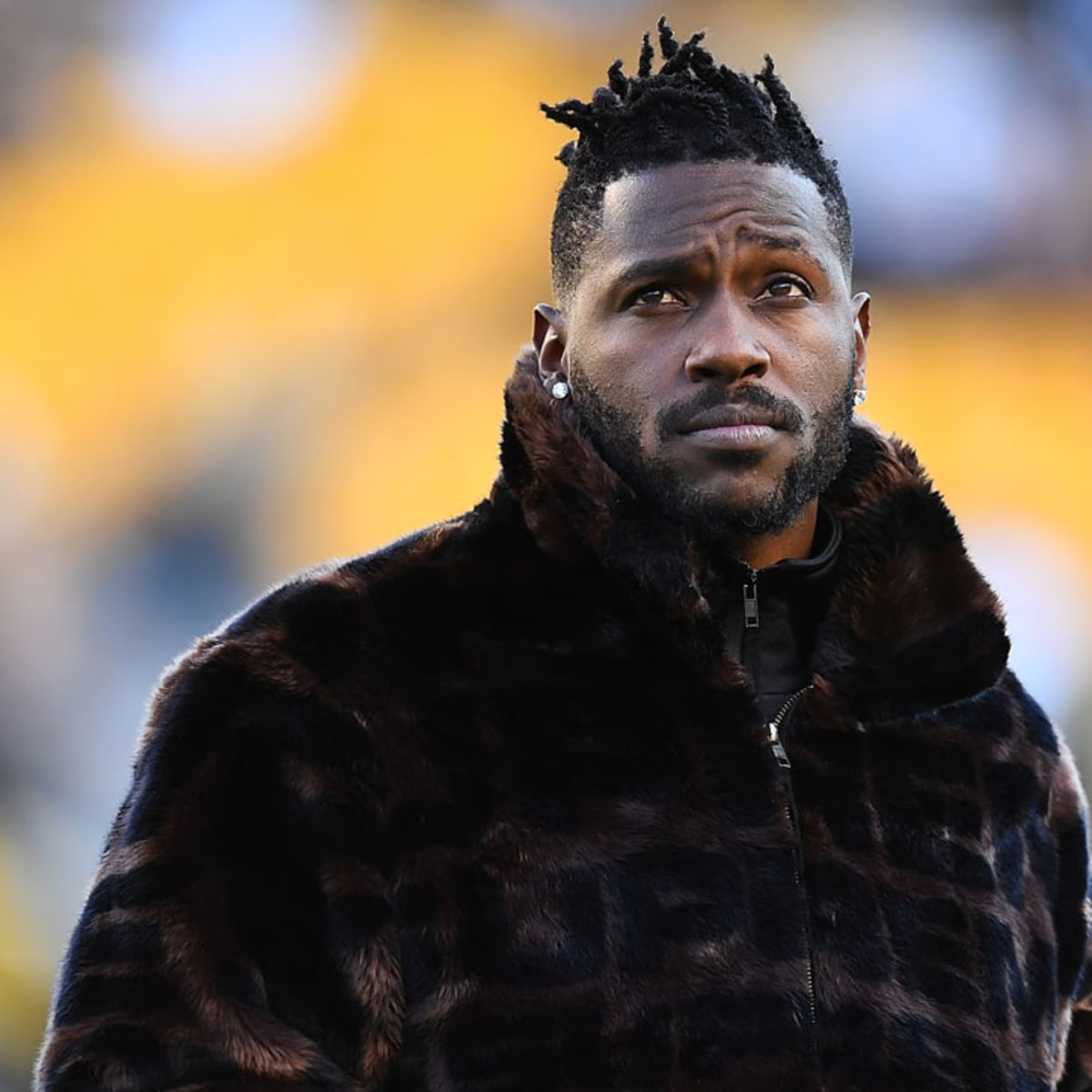 Explaining Antonio Brown's helmet issue: What are the NFL's rules