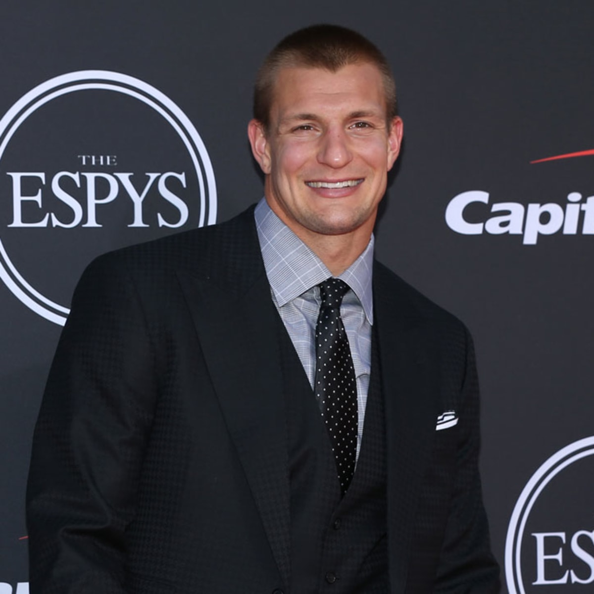 NFL odds: Could Gronkowski unretire, add to stellar betting record?