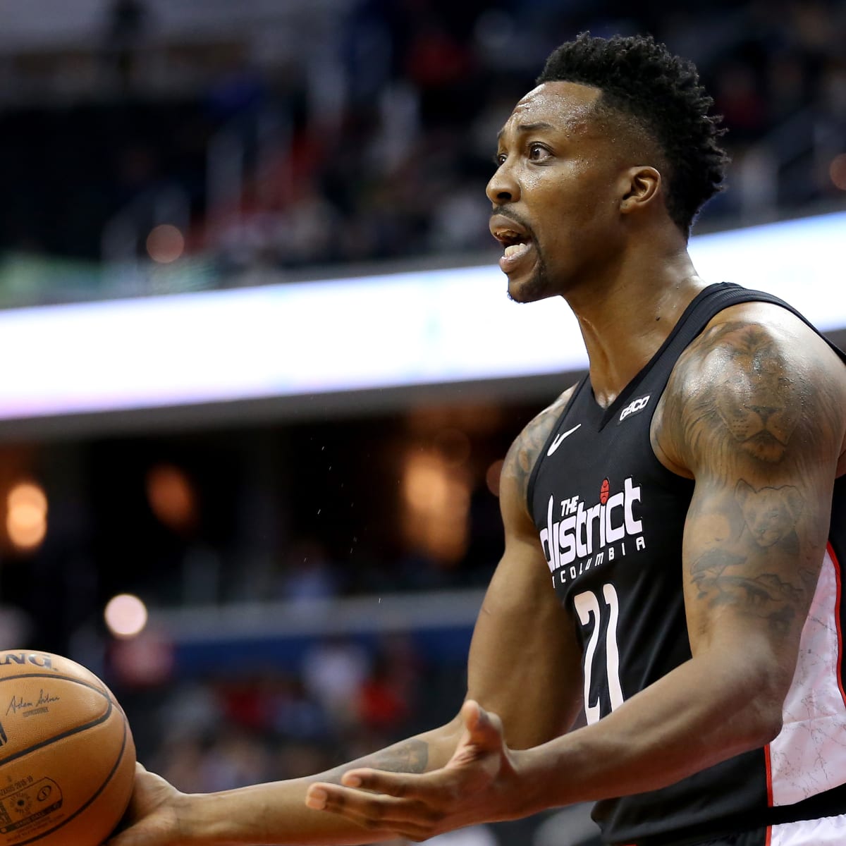 The Sports Report: Should the Lakers reunite with Dwight Howard