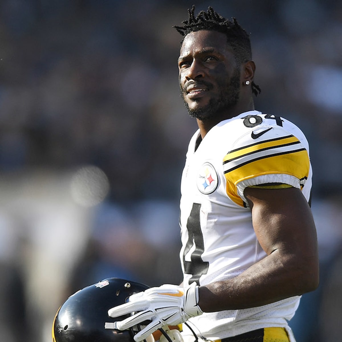 Antonio Brown gets his wish in trade to Raiders - The Boston Globe