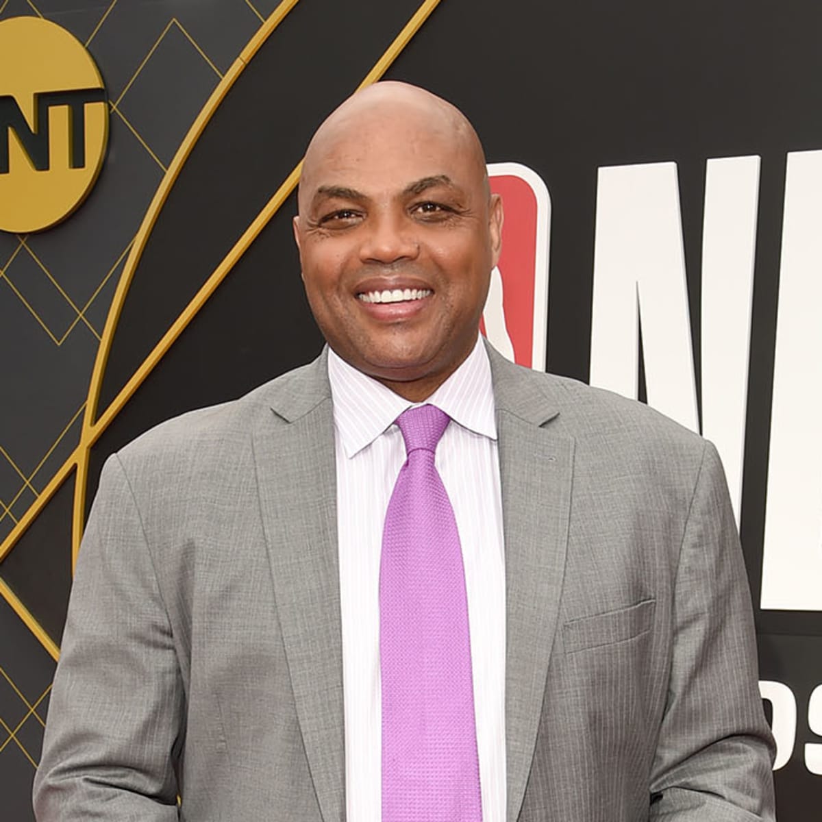 Sixers to unveil Charles Barkley sculpture at team training