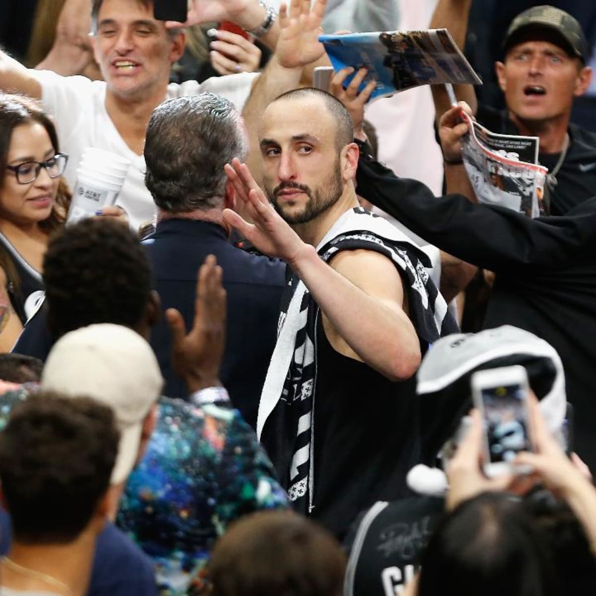 NBA: Spurs to retire Ginobili's jersey