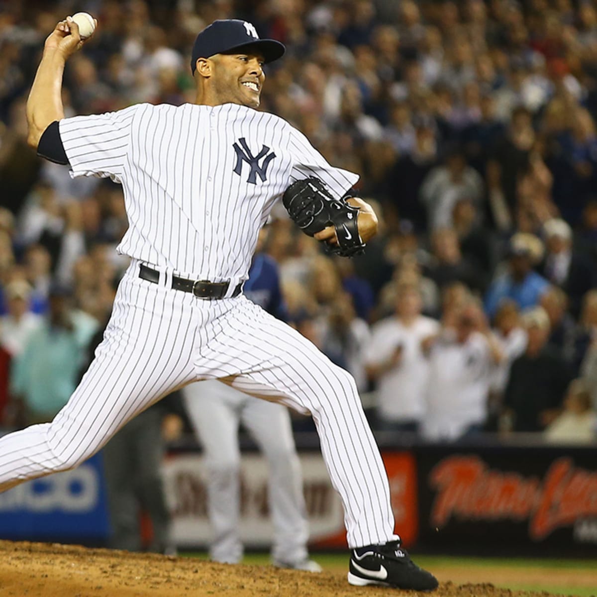 Yankees Wearing Mariano Rivera Patch Today – SportsLogos.Net News