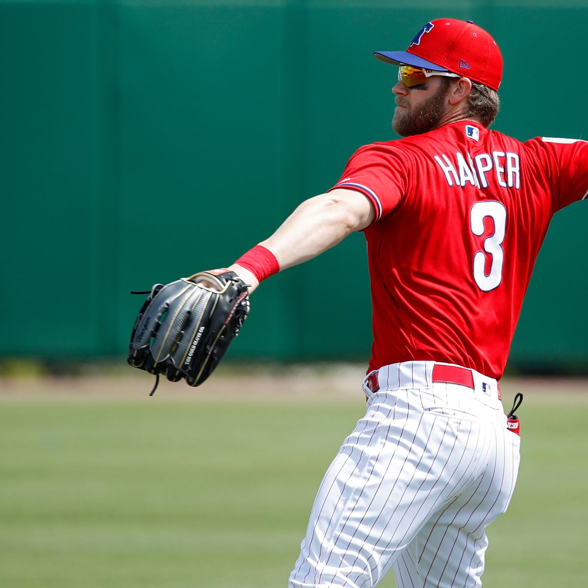 Bryce Harper 'day to day' after exiting Phillies game against