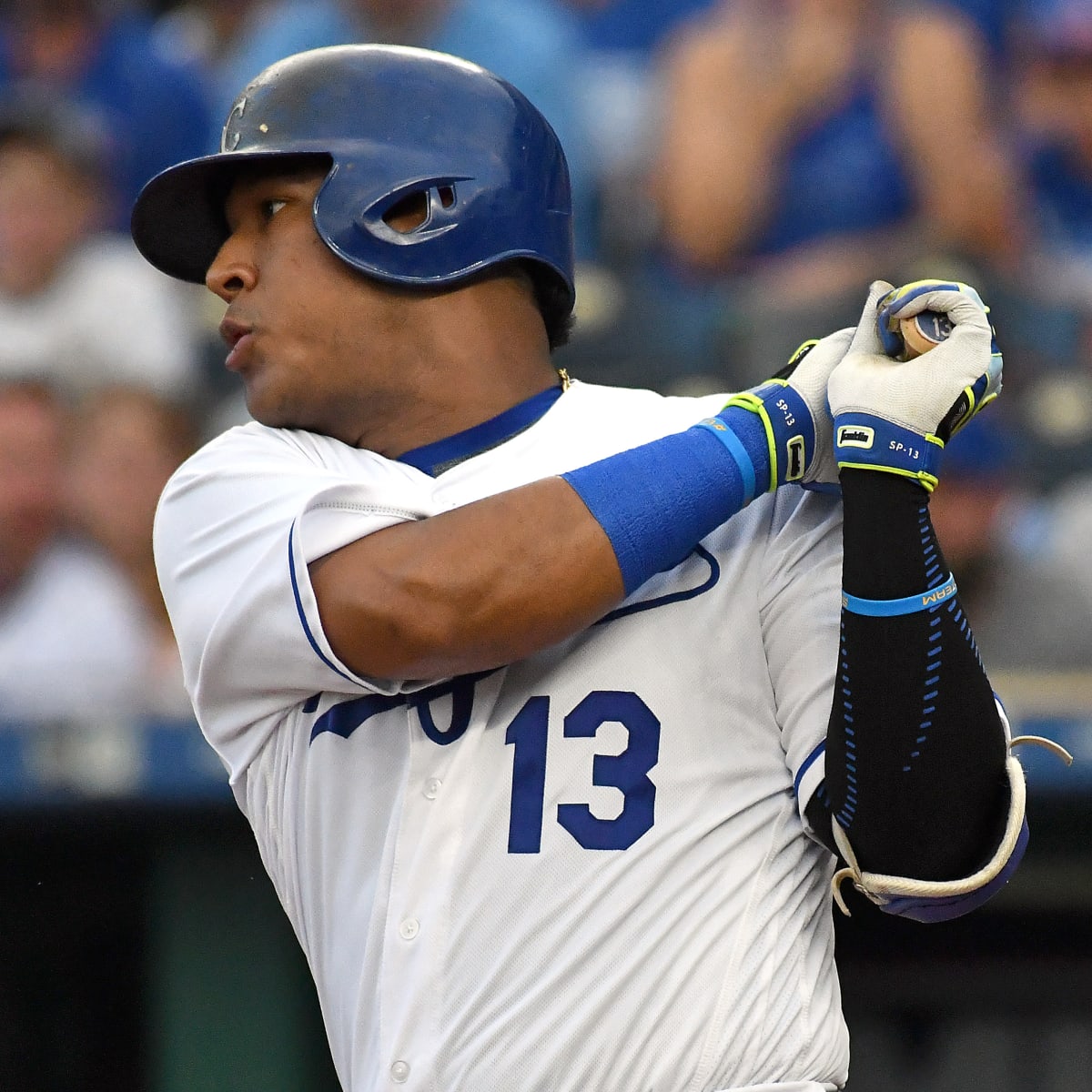 MLB Playoffs 2015: Royals catcher Salvador Perez expected to play