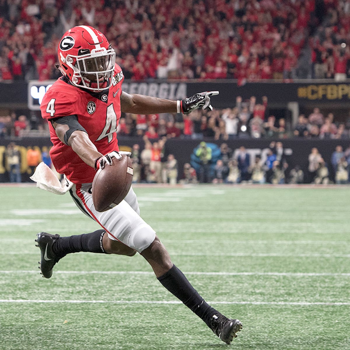 Chiefs WR Mecole Hardman isn't worried about targets Hill and