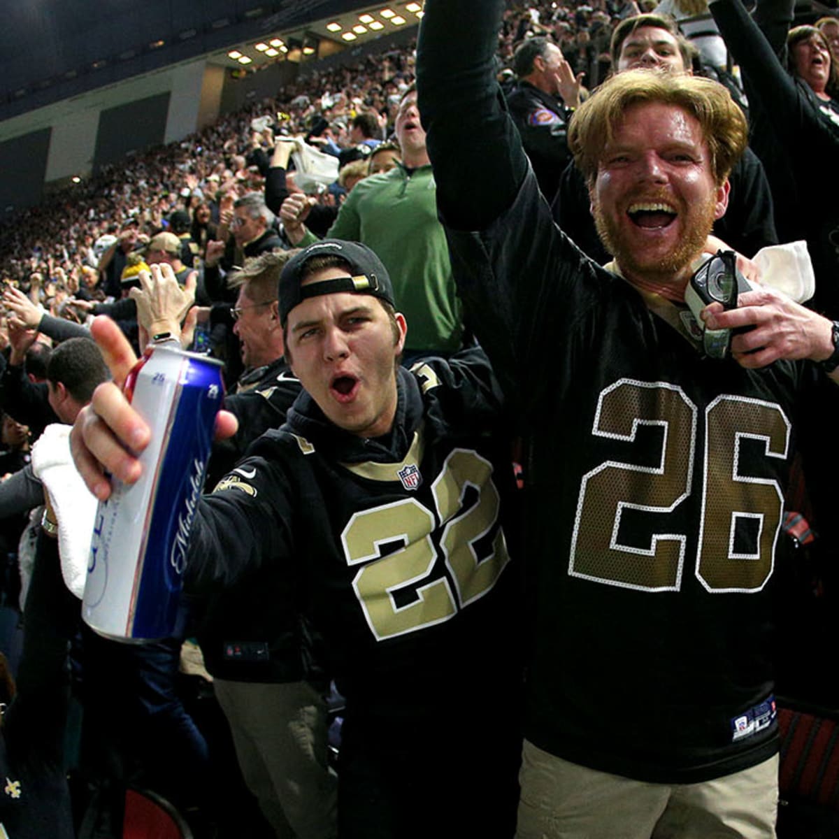 Good gracious!' Longest video boards in NFL unveiled at Mercedes-Benz  Superdome, Saints