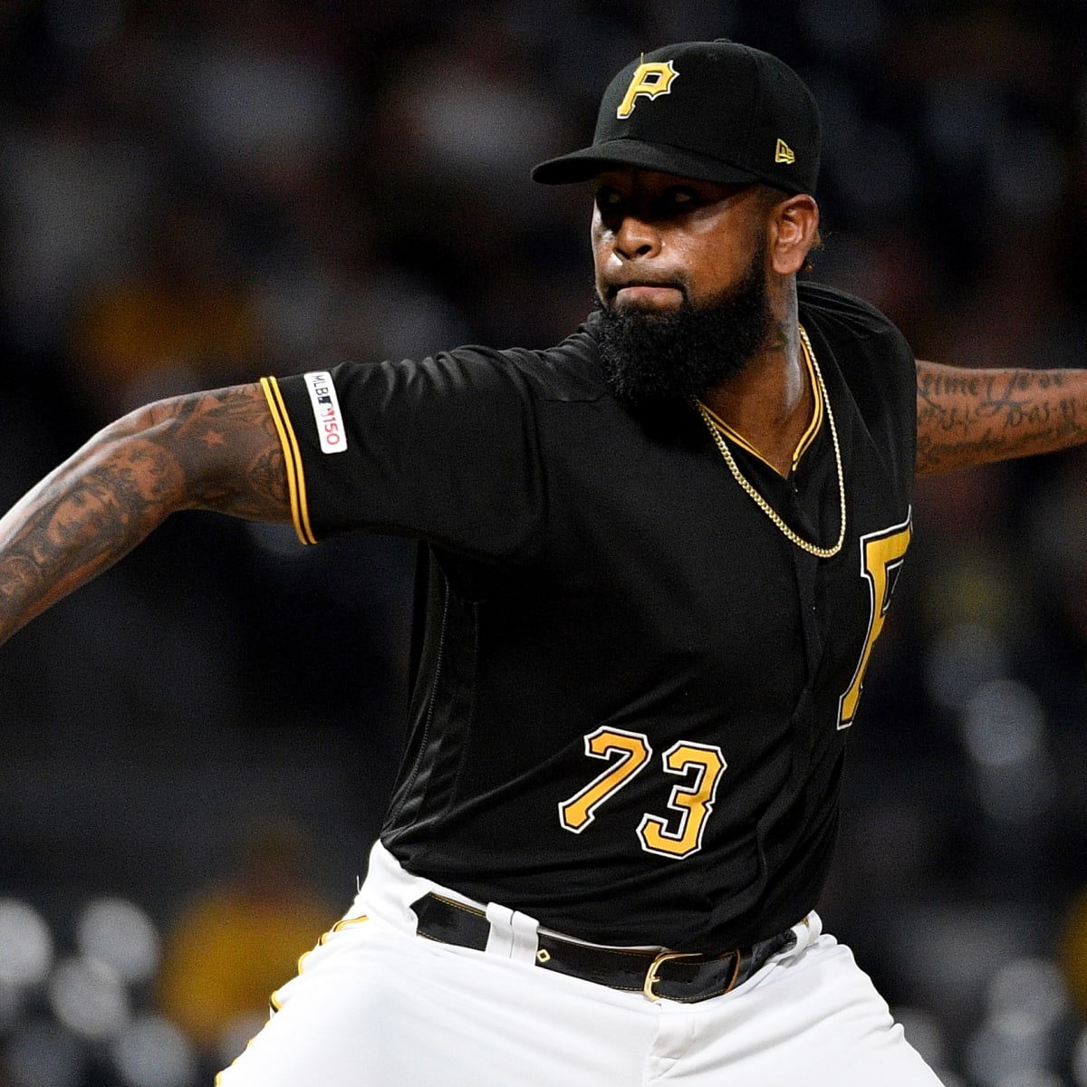 Pirates closer Felipe Vazquez arrested for soliciting a child