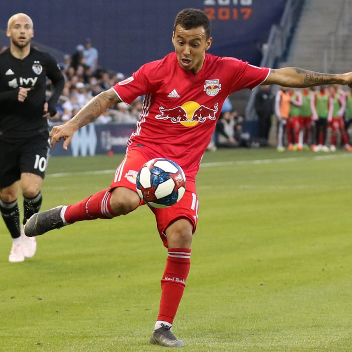 New York Red Bulls and Luis Robles agree to new contract