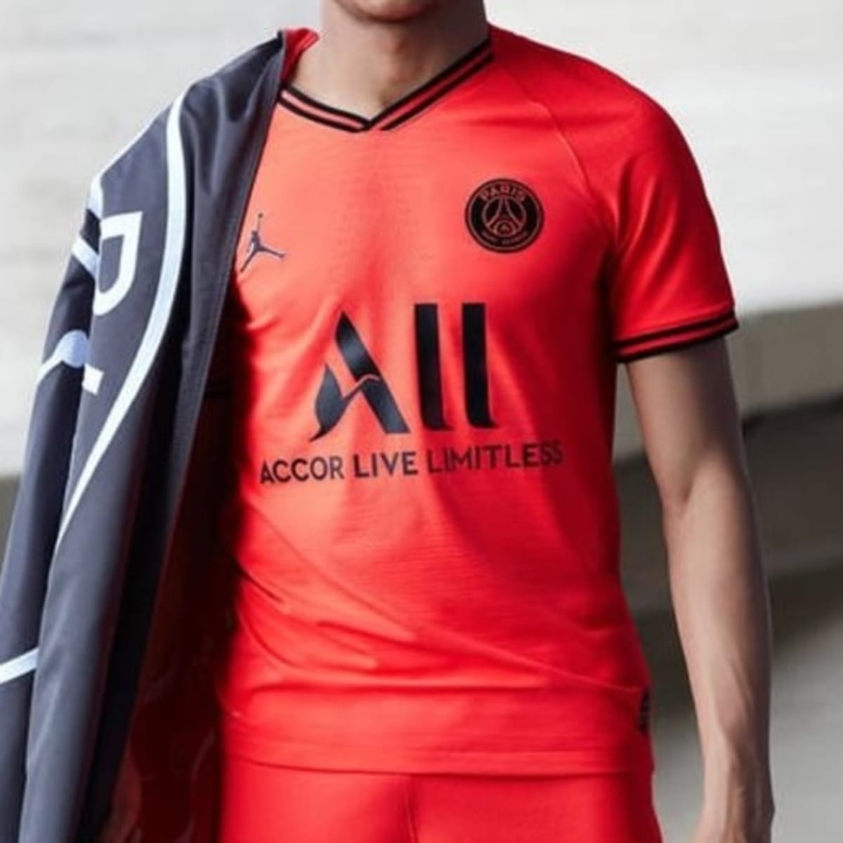 Neymar Unveils Nike's New PSG Third Kit