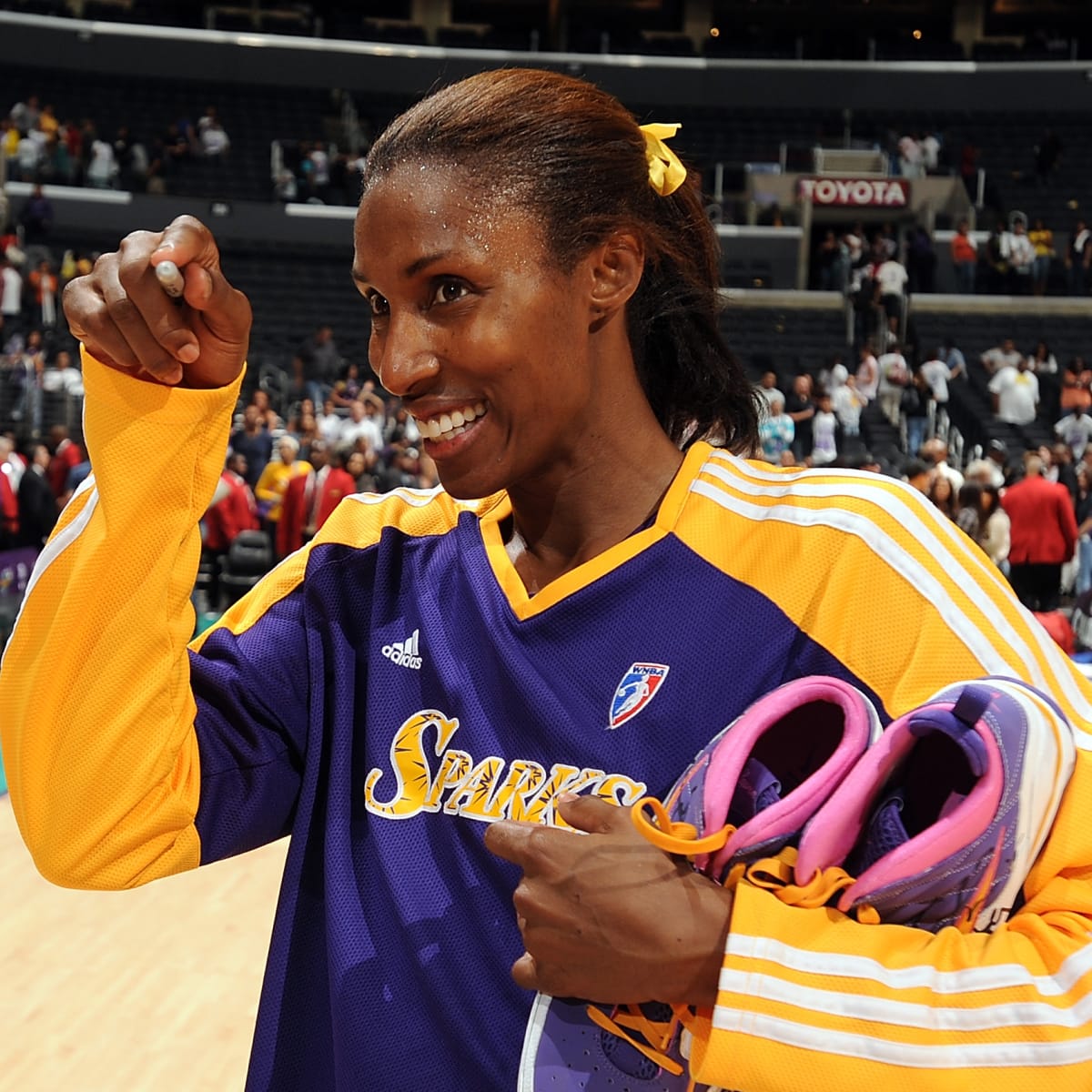 Sue Favor: Lisa Leslie continues to surpass expectations of female athletes  as Sparks' part owner - Sports Illustrated