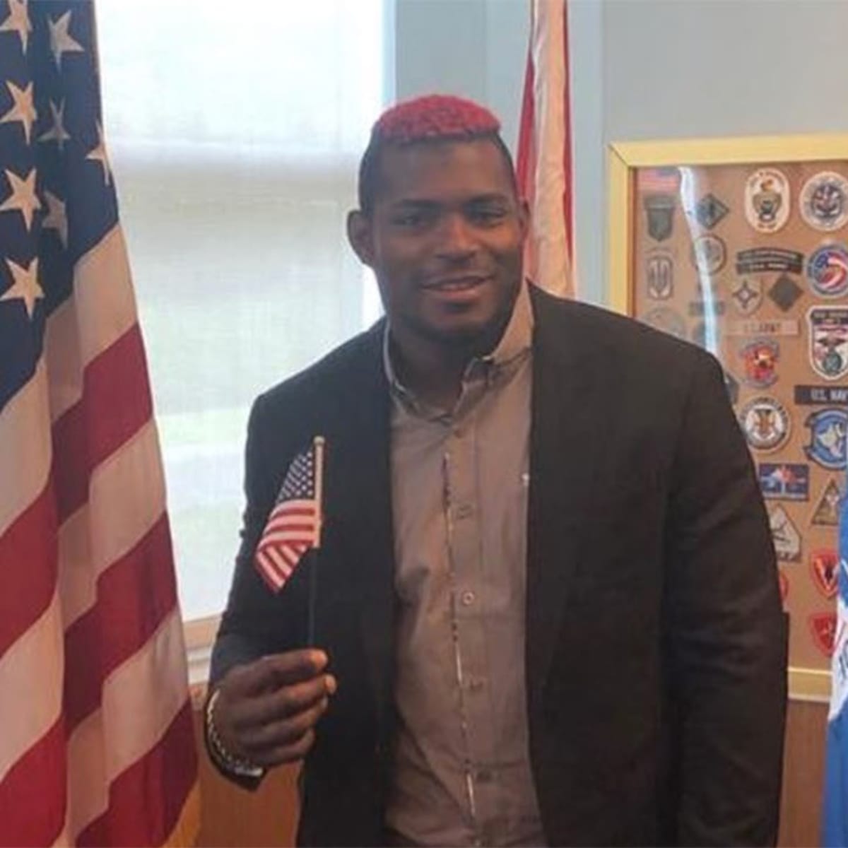 Yasiel Puig spends suspension becoming United States citizen