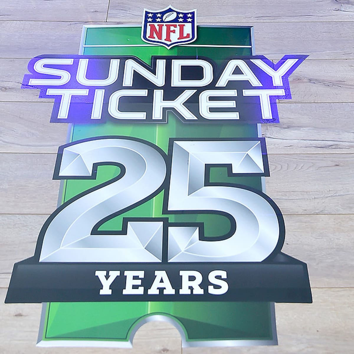 Here's How Much Your Local Sports Bar Is Paying For NFL Sunday Ticket –  Consumerist