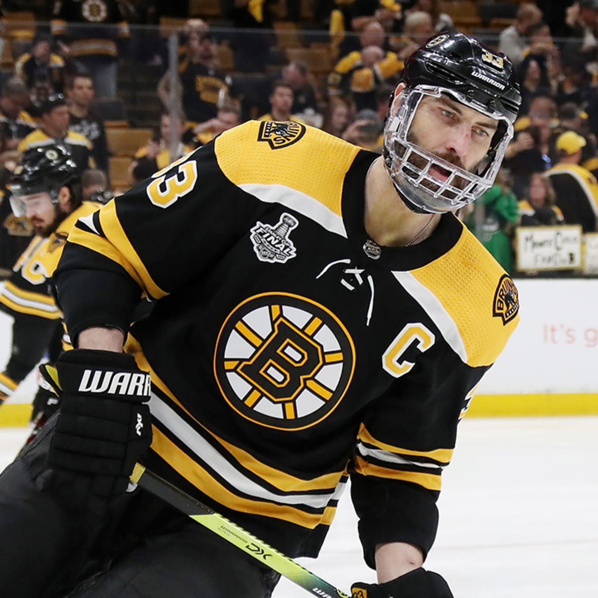 Zdeno Chara injury update: Bruins 'legend' (broken jaw) active, starting  Game 5