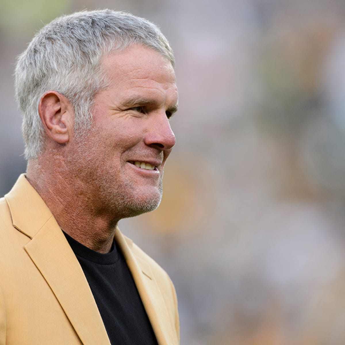 Brett Favre threatens return of infamous jorts from his draft day