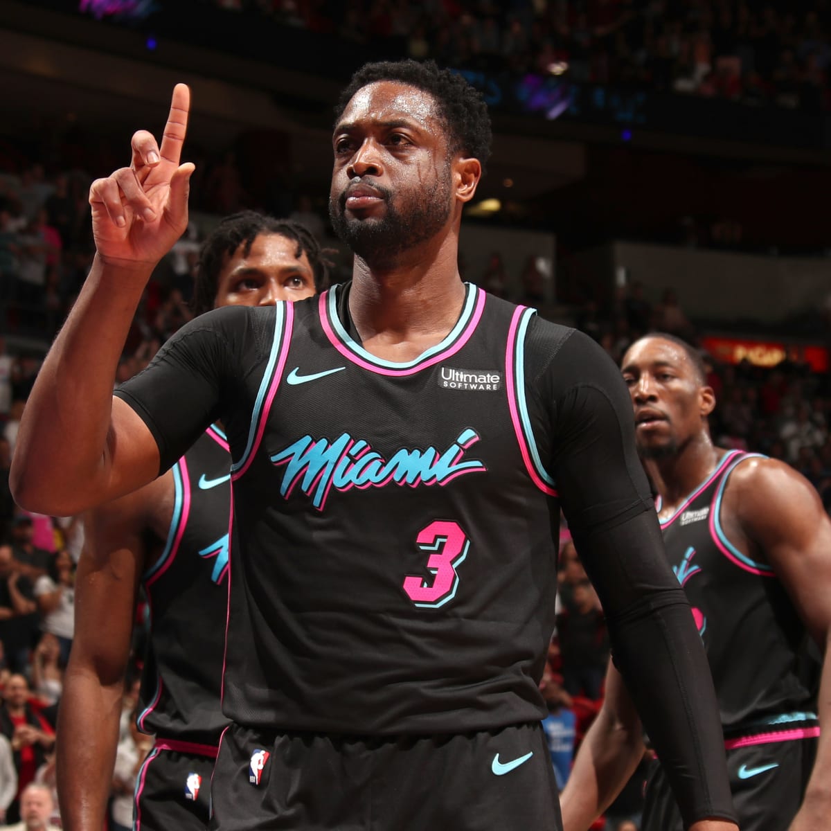 Miami Heat to retire Dwyane Wade's No. 3 jersey during three-day