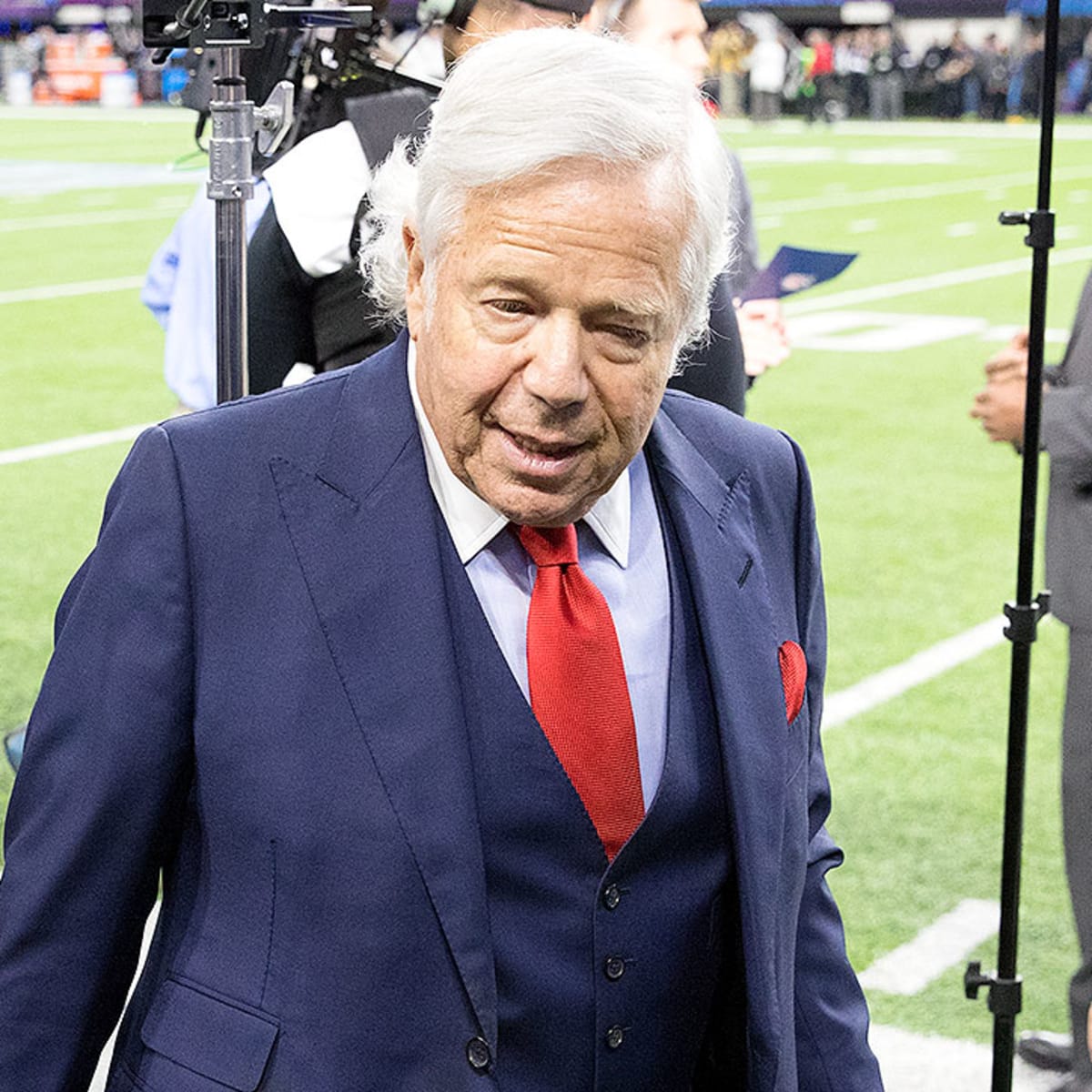 Patriots owner Robert Kraft cleared of massage parlor sex charge in Florida, New England Patriots