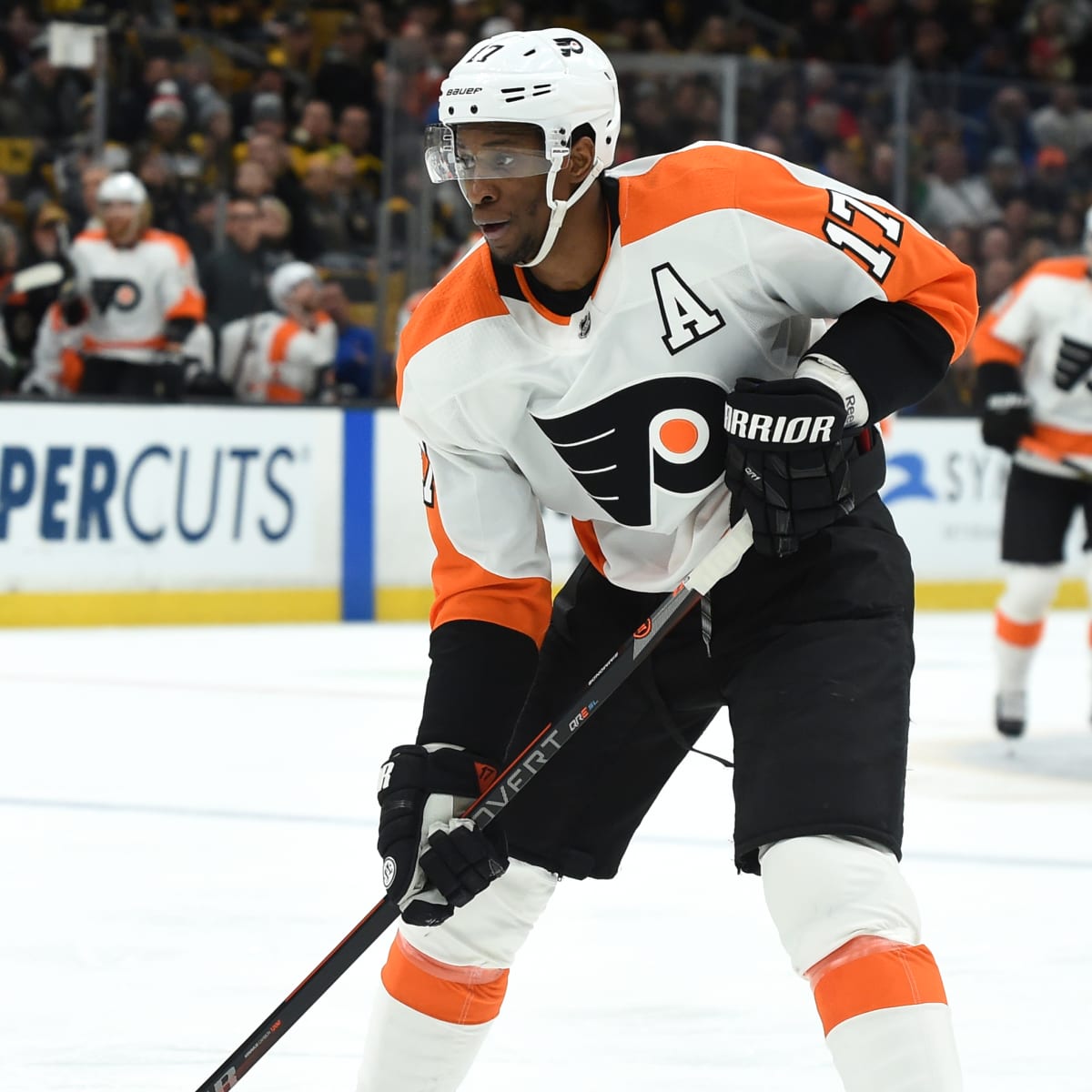 Flyers' Wayne Simmonds is trying to add some color to hockey