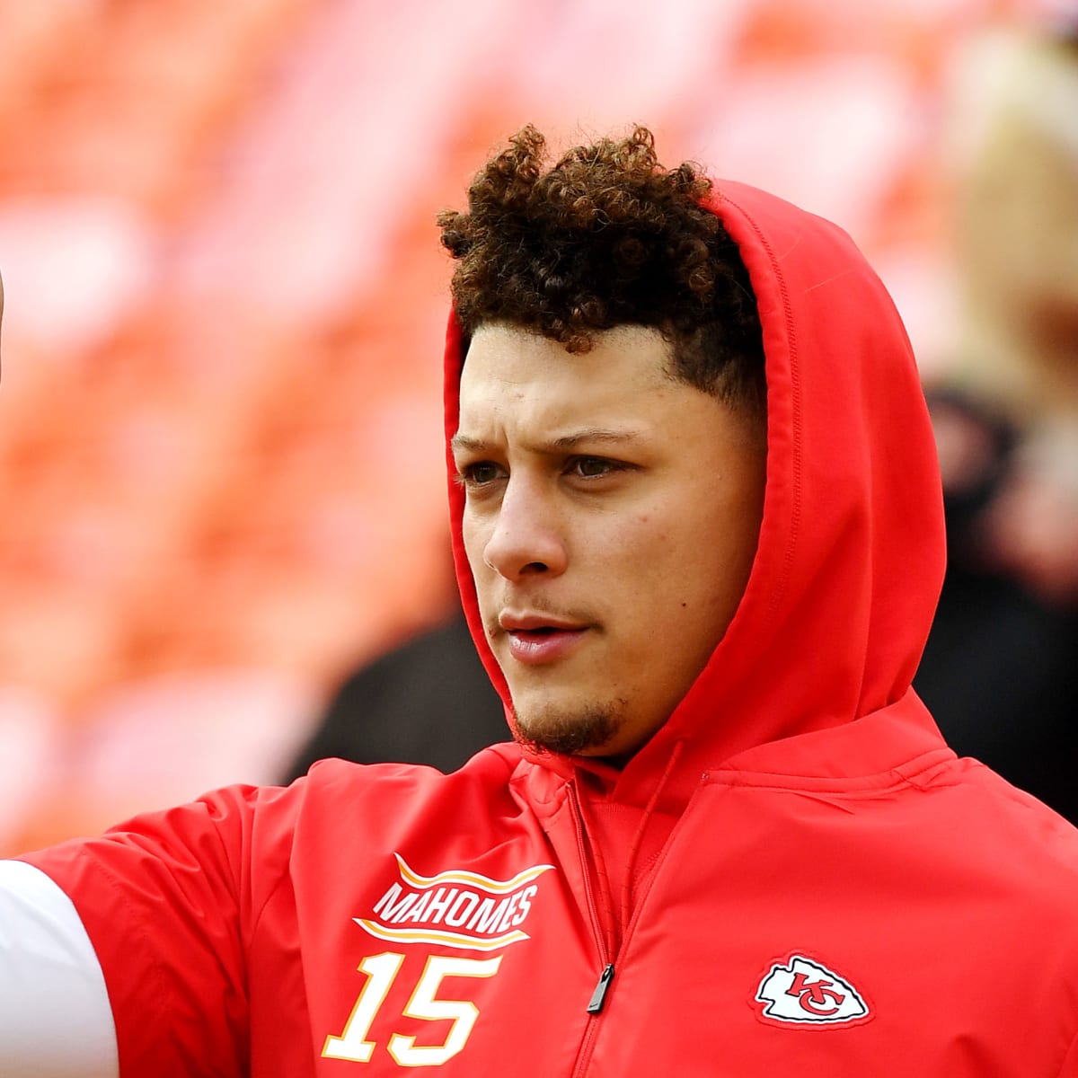 Chiefs tell Patrick Mahomes to stop playing basketball after awesome  highlight goes viral 