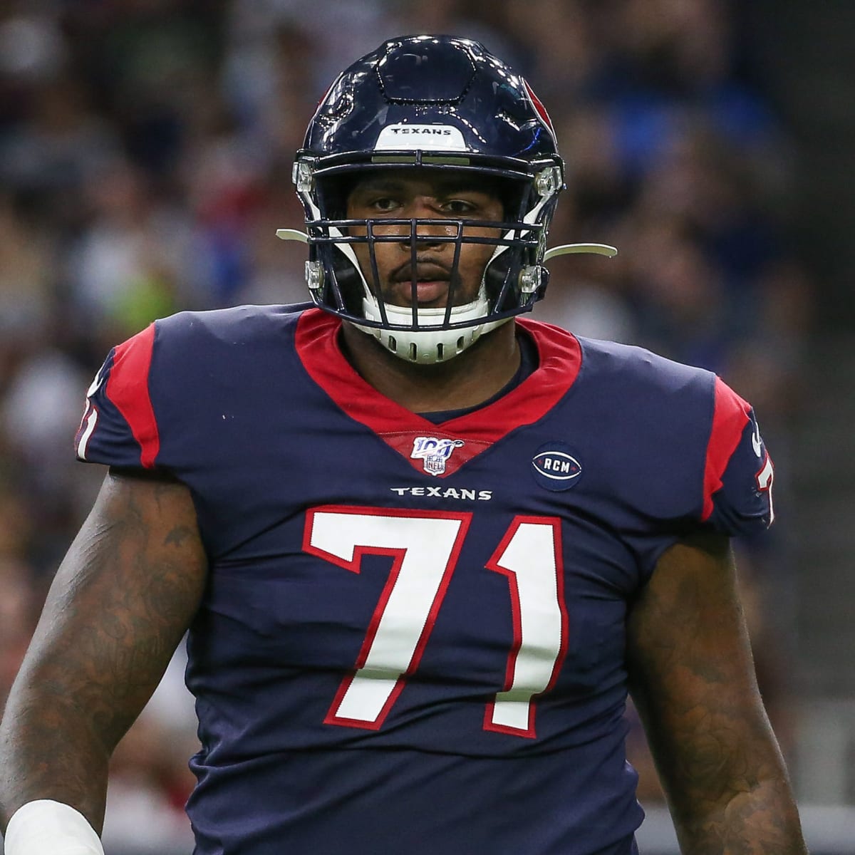 Houston Texans' Tytus Howard breaks hand