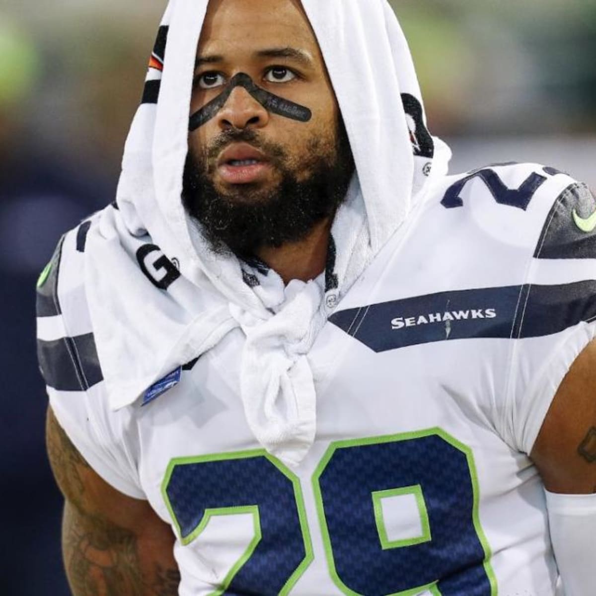 Earl Thomas reports to Seattle Seahawks' practice