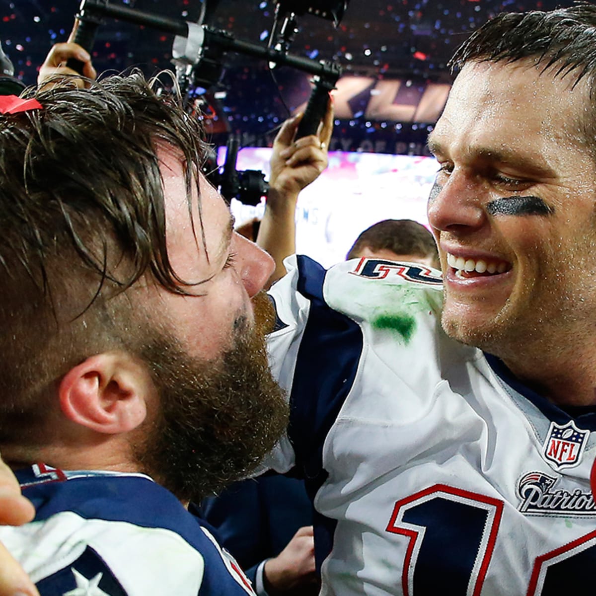 Tom Brady Declines Comment on Julian Edelman Suspension, Alex Guerrero Link  HD wallpaper