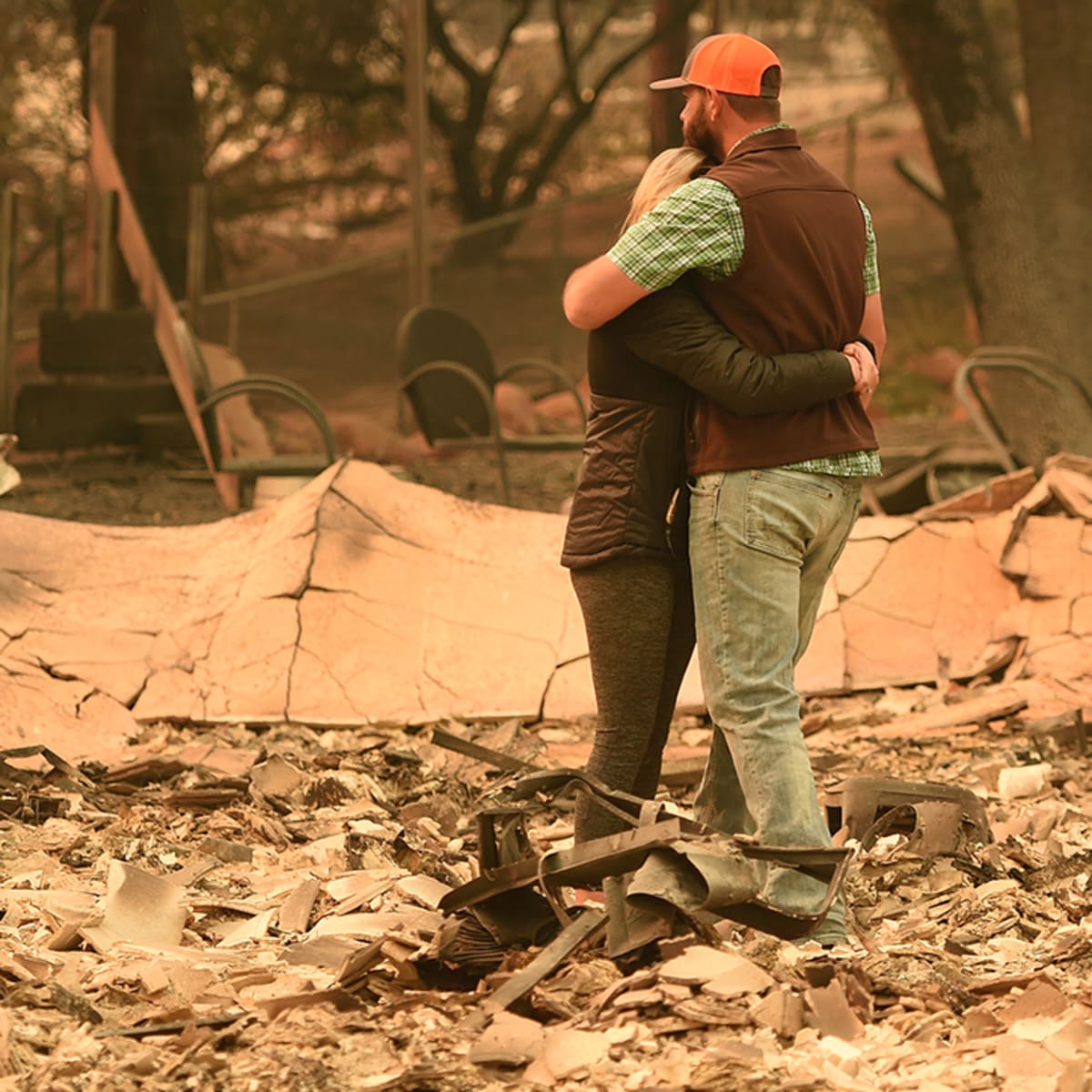 49ers host HS team from wildfire-ravaged Paradise, California