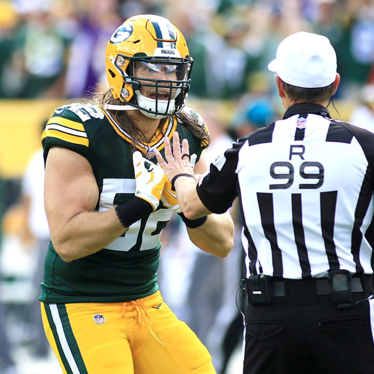 Clay Matthews sounds off on 'terrible' roughing call: QB