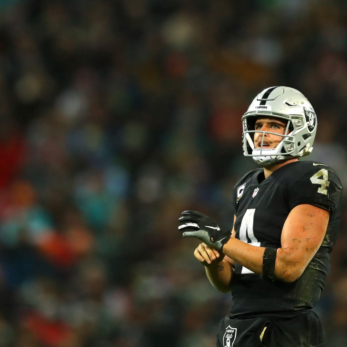 Derek Carr details brutal Raiders breakup: 'Made my wife cry'