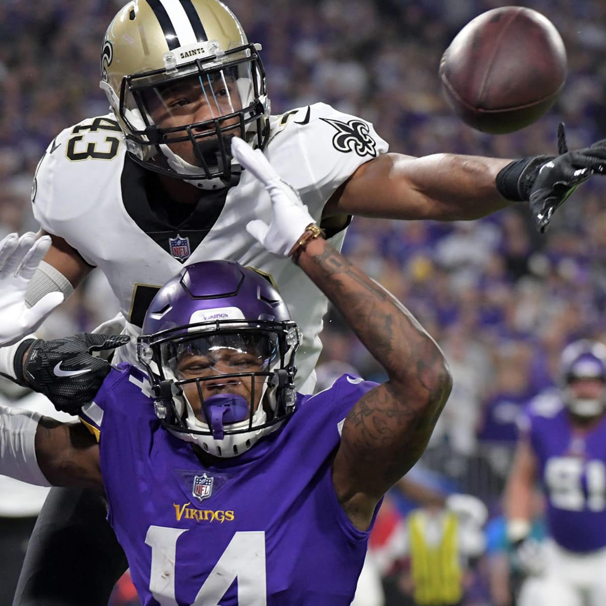 Saints' Williams whiffs on tackle, Vikings' Diggs scores game-winner